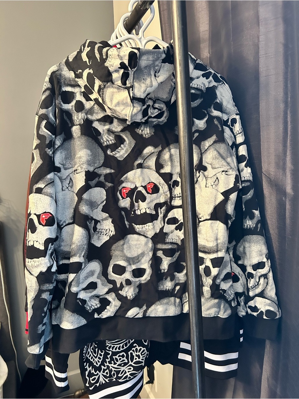 FSAS Skull Hoodie - Picture 2 of 2